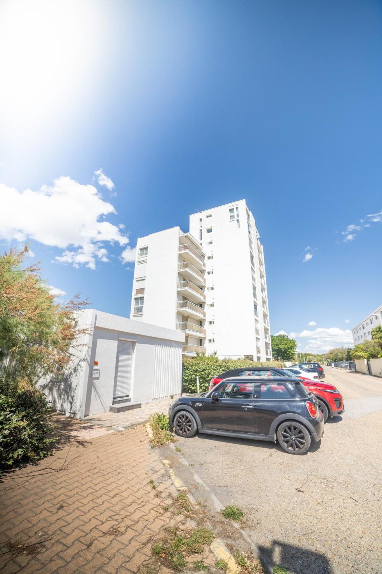Le Calderini Appart - Face Plage Wifi Et Park Gratuit Calme - Resid Le Surcouf -Top Pros Servicesconciergerie La Grande Motte Dış mekan fotoğraf